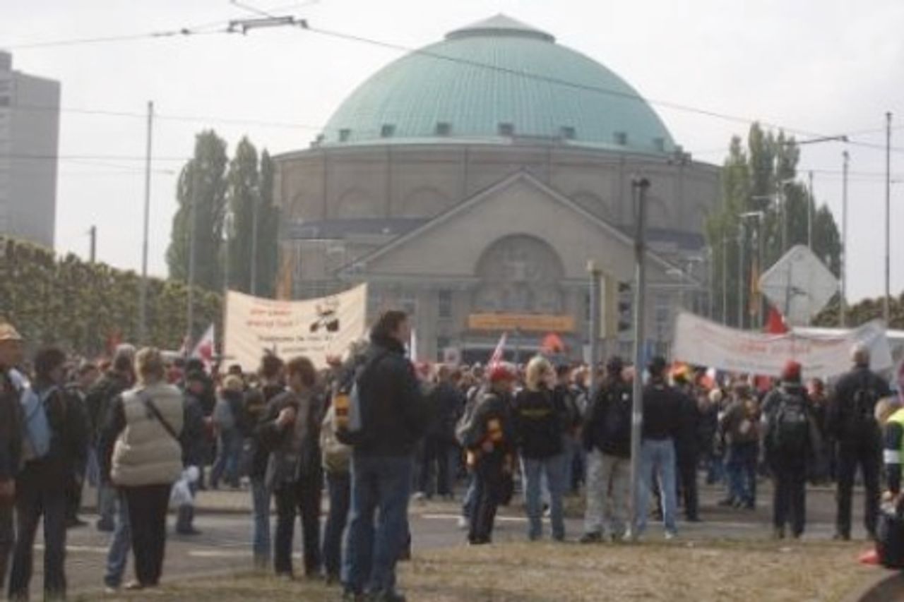 Kundgebung vor Kuppelsaal